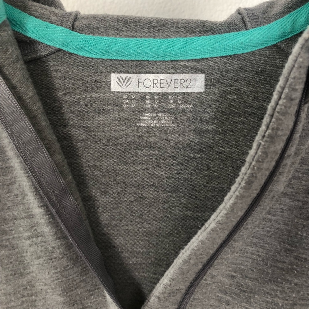 Hooded shirt